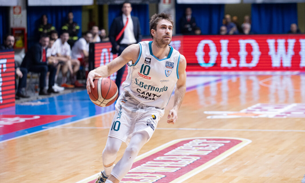 andrea de nicolao pallacanestro acqua s.bernardo cantù operazione como news notizie a como