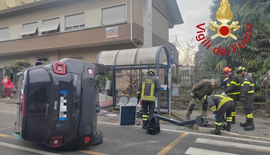 vigili del fuoco albese con cassano incidente auto ribaltata