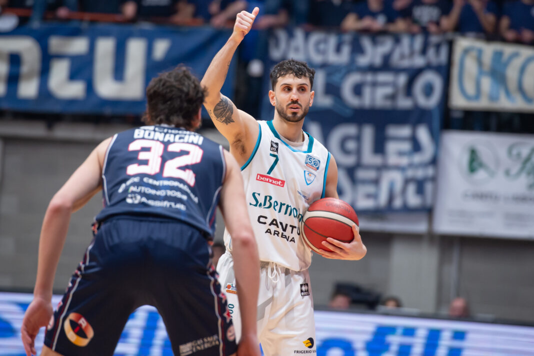 cantù livorno pallacanestro como news notizie a como