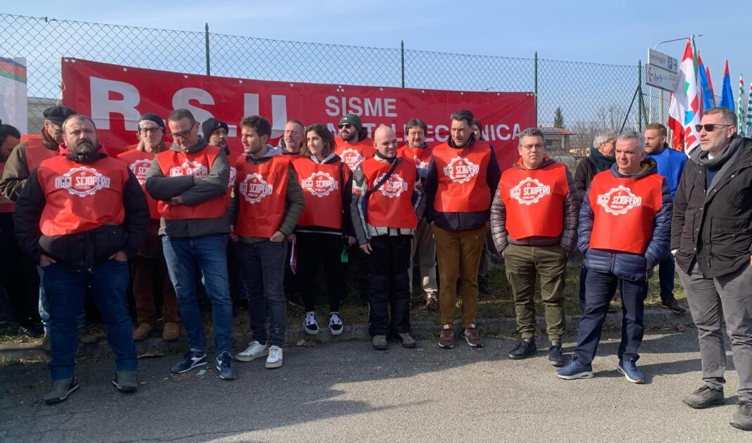 fiom cgil sciopero nazionale metalmeccanici presidio sisme olgiate comasco luca conti segretario generale como news notizie a como